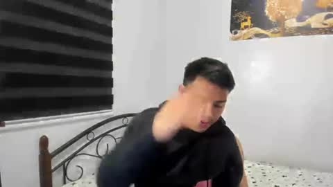 urfucker_vinz online show from July 2026 12:42:02 PM