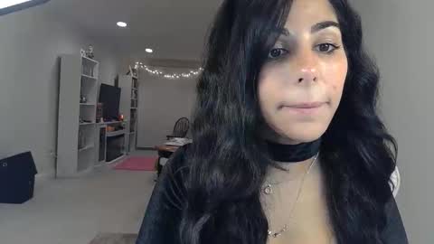 Snapshot of urgoddessmarla chatting on September 2025 01:28:01 AM Goddess Marla online show from September 2025 01:28:01 AM