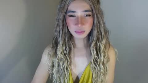 Snapshot of urguy_habibi chatting on April 2026 12:28:02 PM Bib online show from April 2026 12:28:02 PM