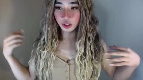 Snapshot of urguy_habibi chatting on May 2026 06:03:01 PM Bib online show from May 2026 06:03:01 PM