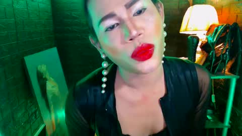 queen norelle online show from February 2025 07:54:02 PM