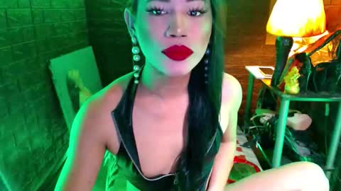 queen norelle online show from May 2026 06:59:01 PM