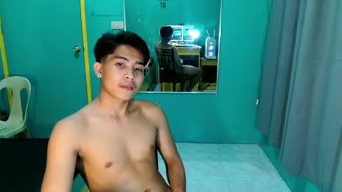 Snapshot of urhot_jeremyxx chatting on April 2026 01:41:02 PM jeremy online show from April 2026 01:41:02 PM