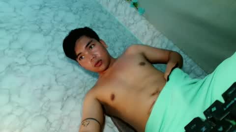 Snapshot of urhot_kharlxoxo chatting on May 2026 07:58:01 AM john carlo online show from May 2026 07:58:01 AM