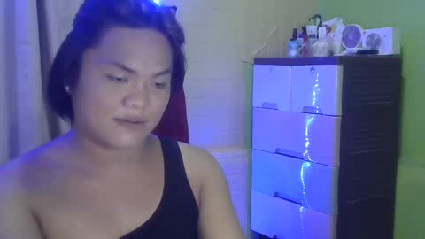 Snapshot of urhottie_bella chatting on January 2025 03:47:02 PM urhottie_bella online show from January 2025 03:47:02 PM