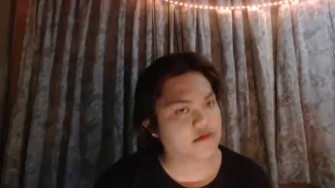 Snapshot of urhottie_bella chatting on February 2025 07:00:01 PM urhottie_bella online show from February 2025 07:00:01 PM