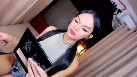 Snapshot of urladyprincessmassivecock chatting on February 2025 07:14:01 PM jhaii online show from February 2025 07:14:01 PM