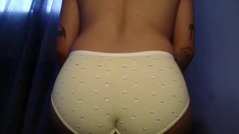 Snapshot of urlovely_hait chatting on November 2025 04:01:01 AM Sham online show from November 2025 04:01:01 AM