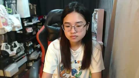 Snapshot of urlovelychinita chatting on October 2025 07:46:02 PM urlovelychinita online show from October 2025 07:46:02 PM