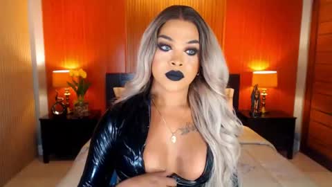 Snapshot of urmajestytyra chatting on June 2026 12:26:01 AM UrMajestyTyra online show from June 2026 12:26:01 AM