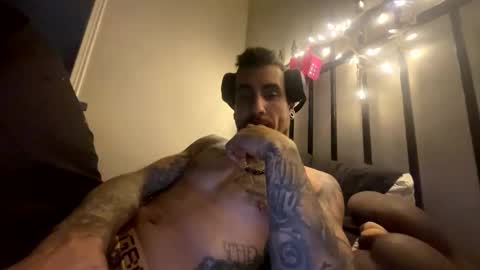 URmomsVIBRTR online show from November 2025 11:43:01 AM