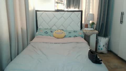 urnaughtyasianprincessjam online show from January 2025 04:01:01 AM