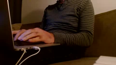 Snapshot of uropportunity chatting on January 2025 06:02:01 PM Dutchsoftie online show from January 2025 06:02:01 PM