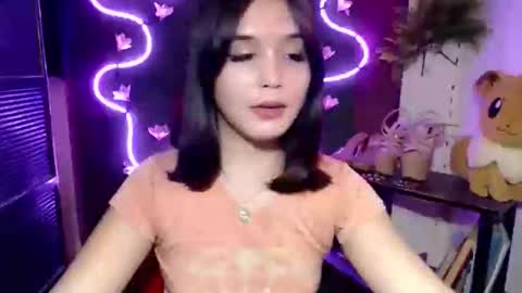 Pia online show from November 2025 03:57:01 PM