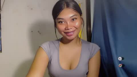 Snapshot of urpinay_sandra69 chatting on June 2026 05:56:02 AM urpinay_sandra69 online show from June 2026 05:56:02 AM
