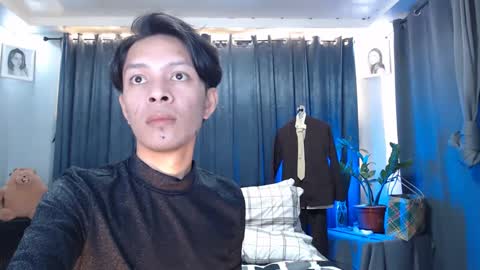 Mel online show from February 2025 04:21:02 AM