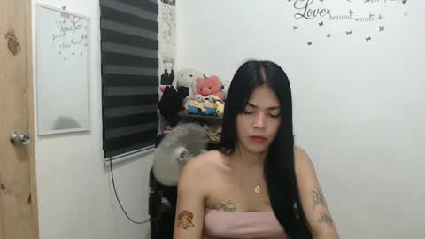 hi im kim online show from January 2025 02:23:02 PM