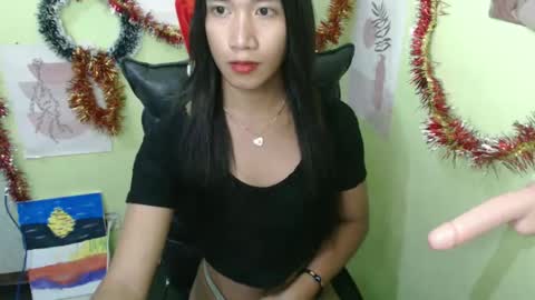 Snapshot of urprincessamara69 chatting on December 2024 06:11:01 PM Amara online show from December 2024 06:11:01 PM