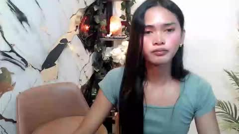Snapshot of ursandra_xx chatting on October 2025 10:47:02 AM ursandra_xx online show from October 2025 10:47:02 AM