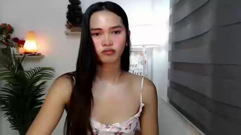 Snapshot of ursandra_xx chatting on October 2025 05:08:02 AM ursandra_xx online show from October 2025 05:08:02 AM