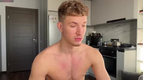 ursaotome online show from October 2025 12:19:01 PM