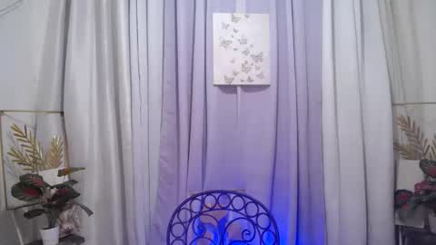 JUST CALL ME LLANA online show from November 2025 01:54:02 PM