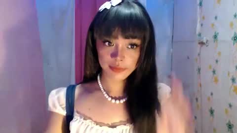 TYRA online show from April 2026 06:33:01 AM