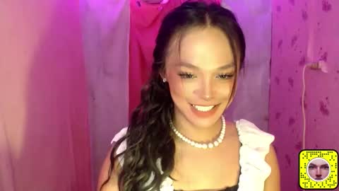 Snapshot of ursexy_debra chatting on May 2026 08:50:02 PM TYRA online show from May 2026 08:50:02 PM