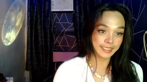 Snapshot of ursexy_debra chatting on May 2026 08:34:02 AM TYRA online show from May 2026 08:34:02 AM