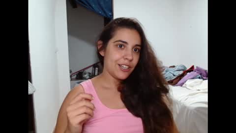 ursumi1 online show from September 2025 08:32:01 PM