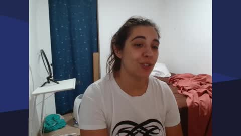 ursumi1 online show from September 2025 08:01:02 PM