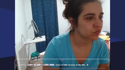 ursumi1 online show from September 2025 11:35:01 AM