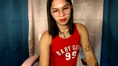 ursweet_zeviixx online show from January 2025 06:20:02 AM