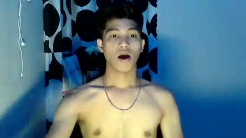 Snapshot of ursweetie_boy chatting on July 2026 04:40:01 AM ursweetie_boy online show from July 2026 04:40:01 AM