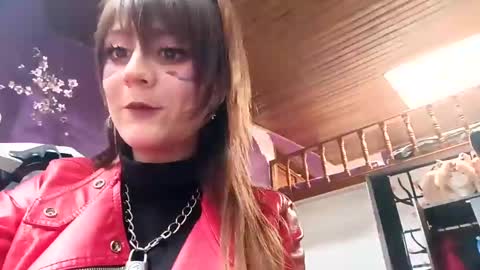 Snapshot of usagired chatting on January 2025 06:48:01 PM --Lucy-- online show from January 2025 06:48:01 PM