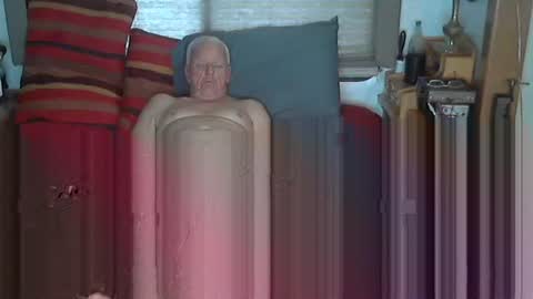 usednotbroken1 online show from October 2025 02:21:02 PM