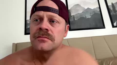 Snapshot of utah4fub4 chatting on October 2025 10:09:01 PM utah4fub4 online show from October 2025 10:09:01 PM