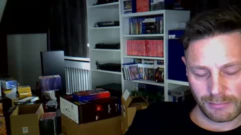 Snapshot of uwvvlvip chatting on December 2025 12:15:01 AM uwvvlvip online show from December 2025 12:15:01 AM