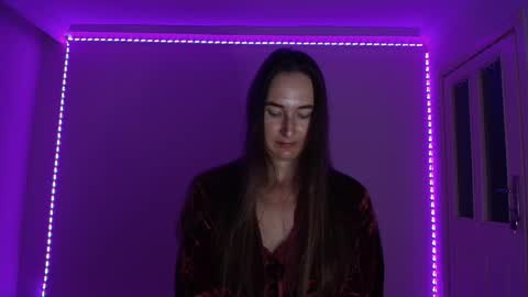 Valensiya online show from October 2025 08:09:02 PM