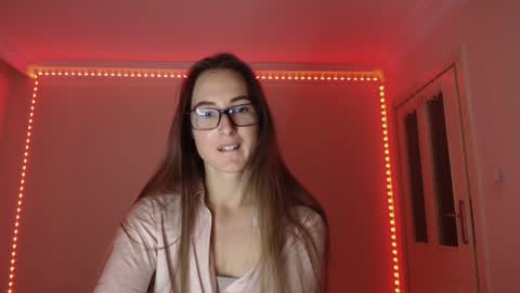 Valensiya online show from November 2025 09:02:02 PM