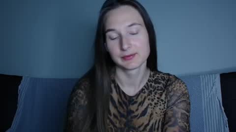Valensiya online show from May 2026 06:13:02 PM