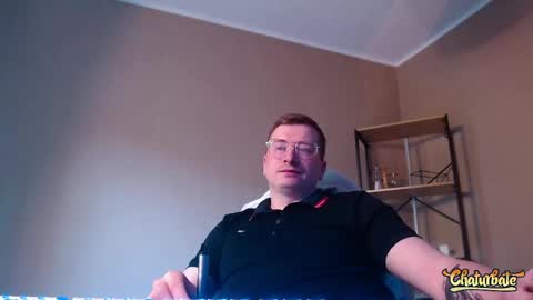 Snapshot of vacation__ chatting on May 2026 04:35:02 PM vacation__ online show from May 2026 04:35:02 PM