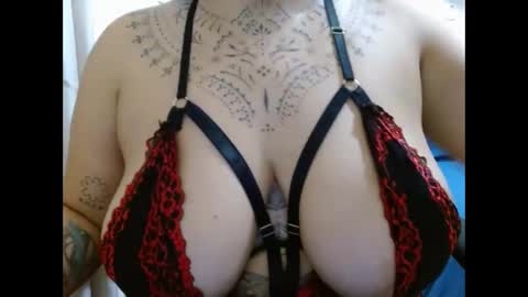 Vah Oliver online show from January 2025 11:14:02 PM