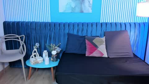 Snapshot of vailoetharris chatting on April 2026 11:41:01 AM Vaiolet Harris online show from April 2026 11:41:01 AM