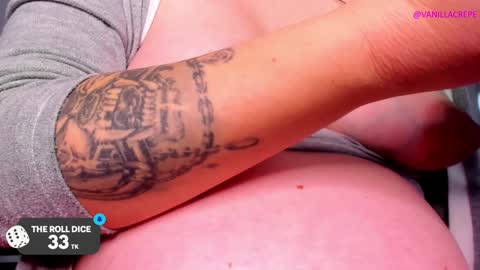 Snapshot of vainillacrepe chatting on January 2025 04:39:01 PM Im Mila my onlyfans is vainillacrepe online show from January 2025 04:39:01 PM