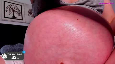 Snapshot of vainillacrepe chatting on March 2025 12:34:01 PM Im Mila my onlyfans is vainillacrepe online show from March 2025 12:34:01 PM