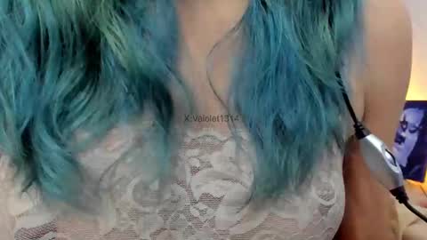 Vaiolet1314 online show from November 2025 02:21:01 AM