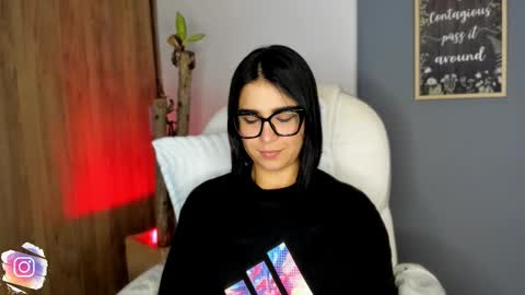 Snapshot of val_varago chatting on February 2026 03:48:02 AM val_varago online show from February 2026 03:48:02 AM