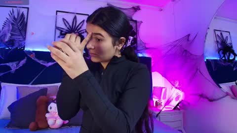 Tifanny  online show from October 2025 08:02:02 PM