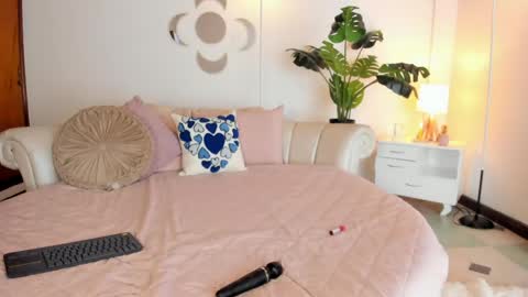 Valery online show from April 2026 01:04:01 PM